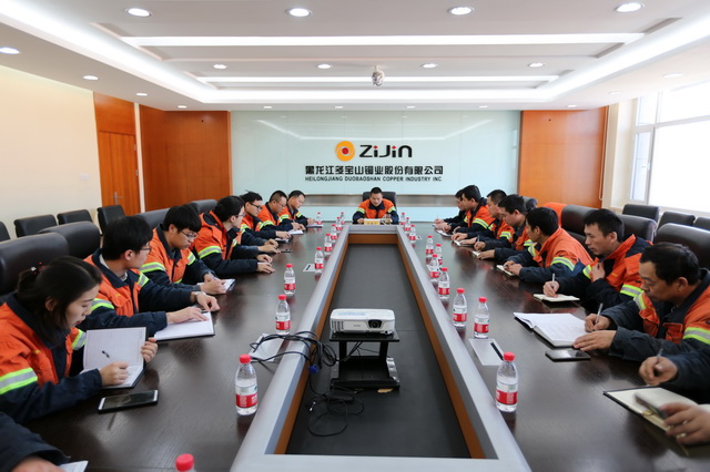 不負韶華 敢挑重擔做貢獻 賴桂華主持召開2019年新晉升管理干部座談會-640.JPG